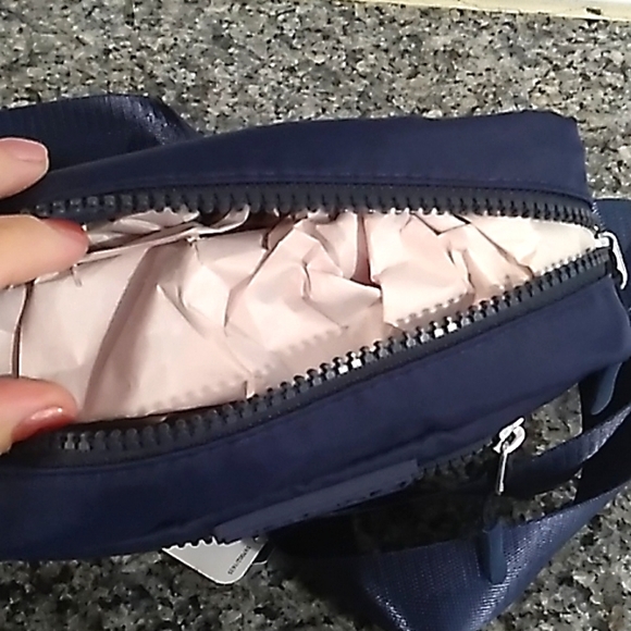 NAUTICA Net Detail Crossbody Bag - Picture 9 of 12